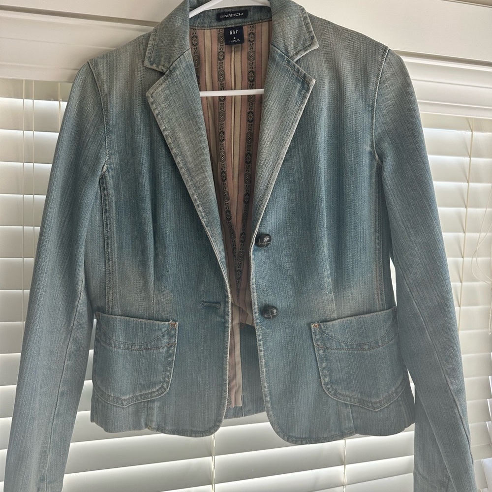 GAP Light Wash Denim Blazer Jacket - Faded Blue Size 2